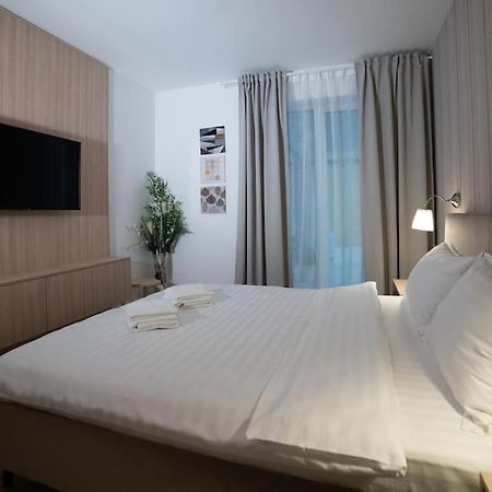 Carpe Diem Travel ティミショアラ エクステリア 写真